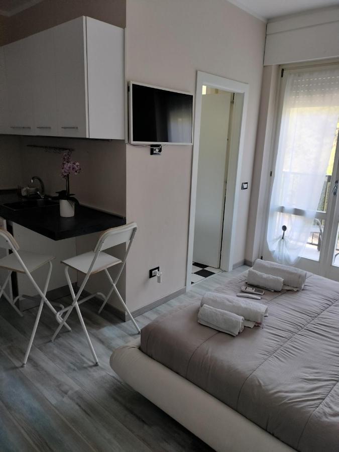 Residence Villa Alba Room Nr 415 Gardone Riviera Exteriör bild